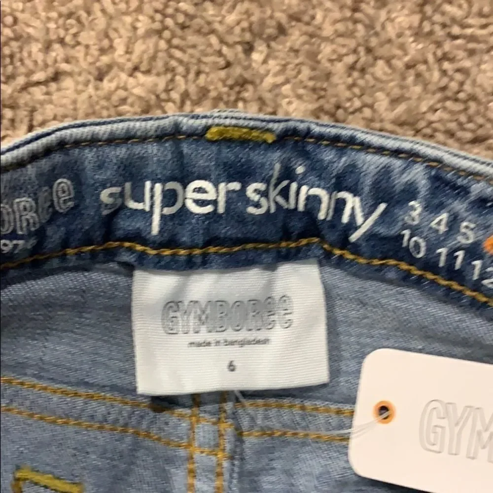 NWT Gymboree girls Super skinny blue jeans size 6.
